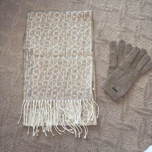 Calvin Klein Light Beige Scarf and Gloves Set